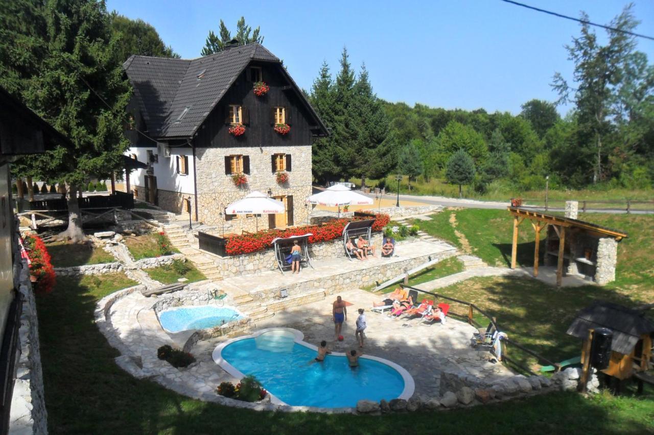 Plitvice Etno House I Bed & Breakfast Plitvicka Jezera Bagian luar foto