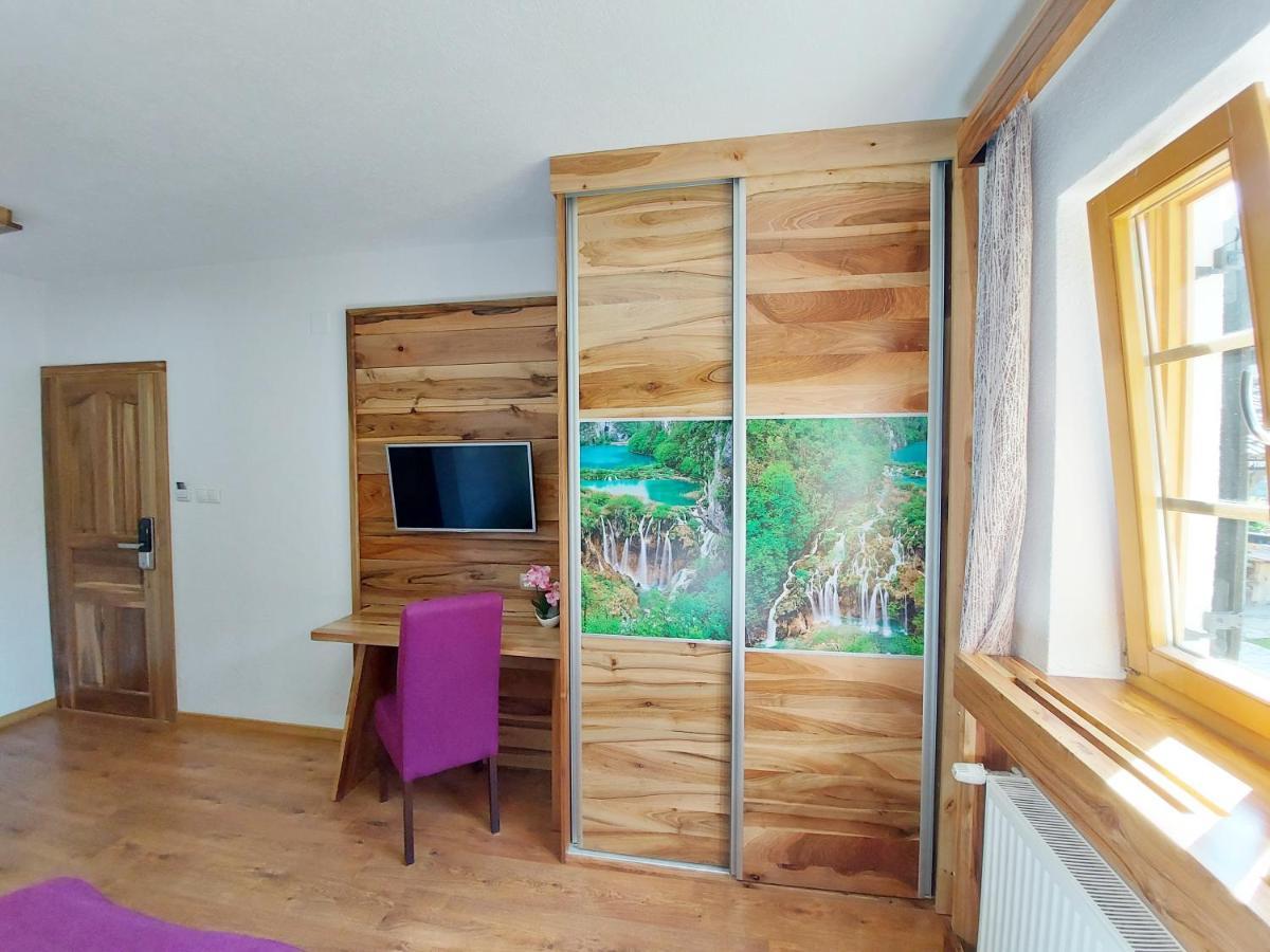 Plitvice Etno House I Bed & Breakfast Plitvicka Jezera Bagian luar foto