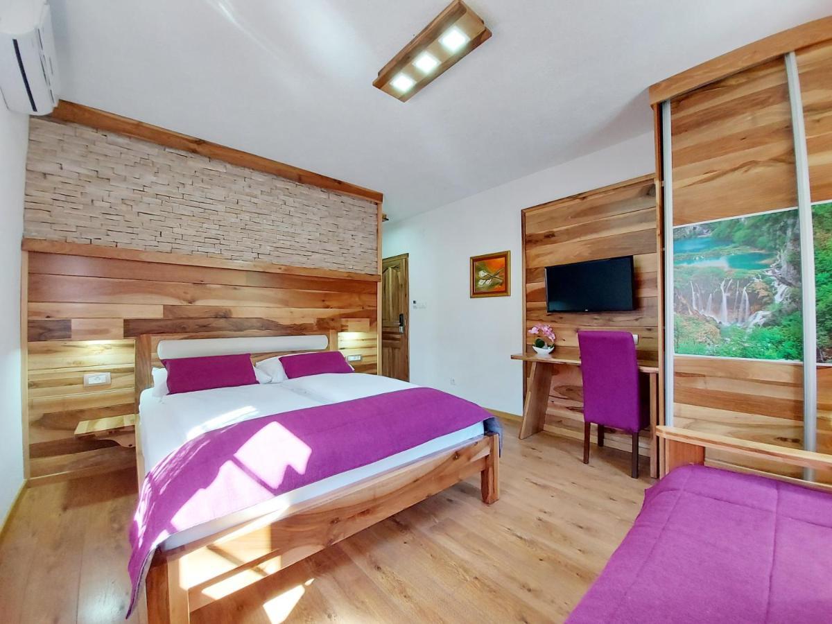 Plitvice Etno House I Bed & Breakfast Plitvicka Jezera Bagian luar foto